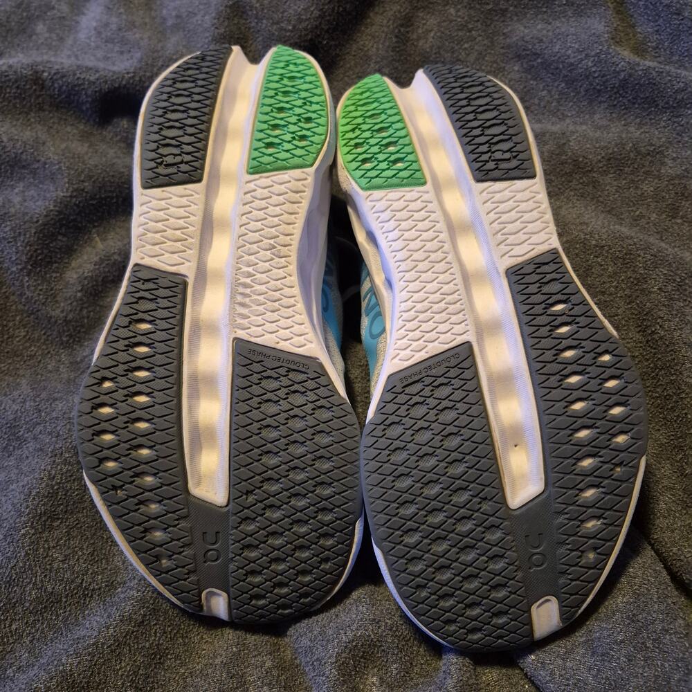 On Cloudsurfer Next running shoe Niagara and Whit… - image 3